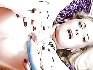 Смотреть Лесбиянки отпороли друг друга игрушками